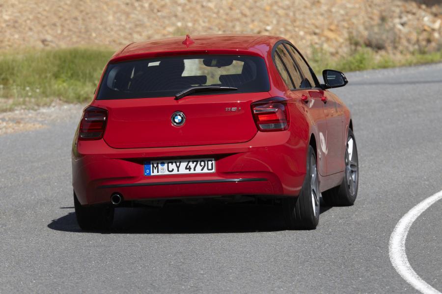  BMW 118i Sport Line 2011 года  (фото 149 из 185)